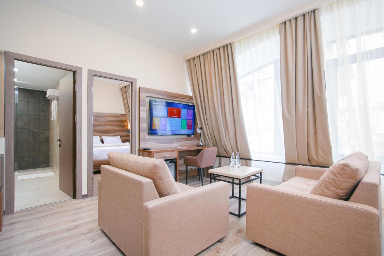 Nacho Hotel Ереван Екстериор снимка
