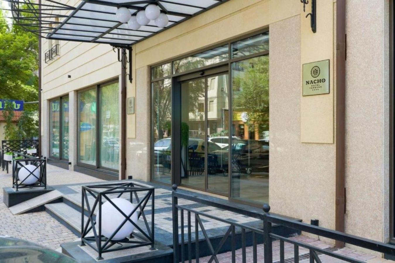 Nacho Hotel Ереван Екстериор снимка