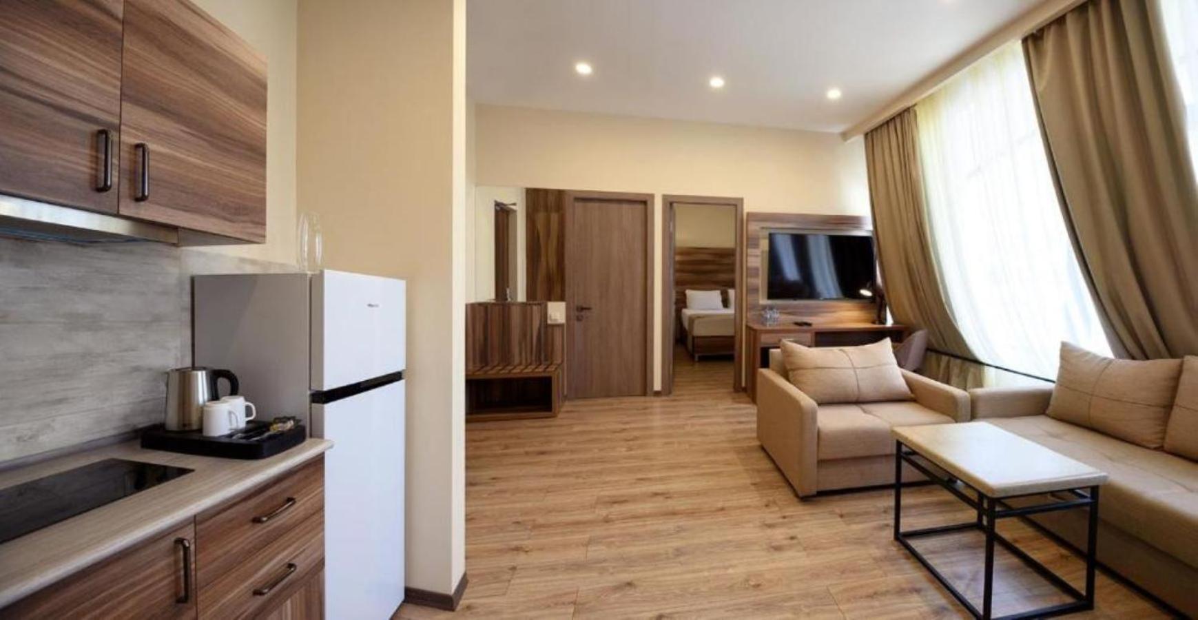 Nacho Hotel Ереван Екстериор снимка
