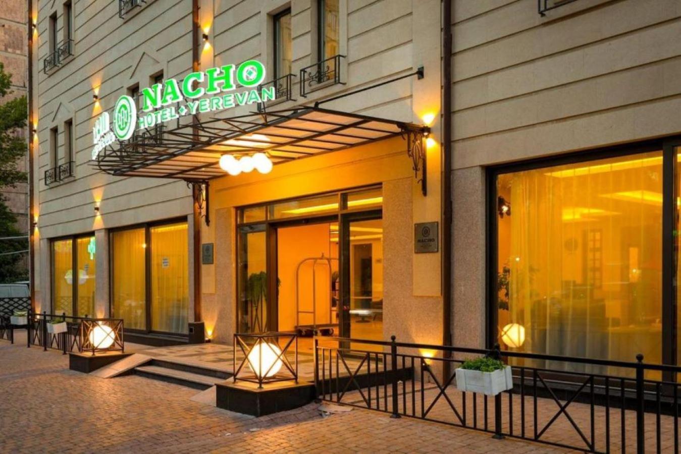 Nacho Hotel Ереван Екстериор снимка